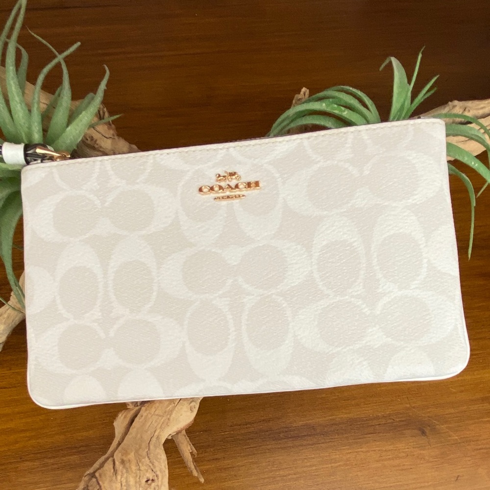 Large Brand Néw COACH WRISLET